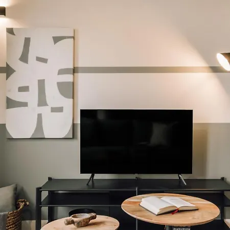 Apartment Amalia - 1 Bedroom And Parking In Santo Antonio Lisbon